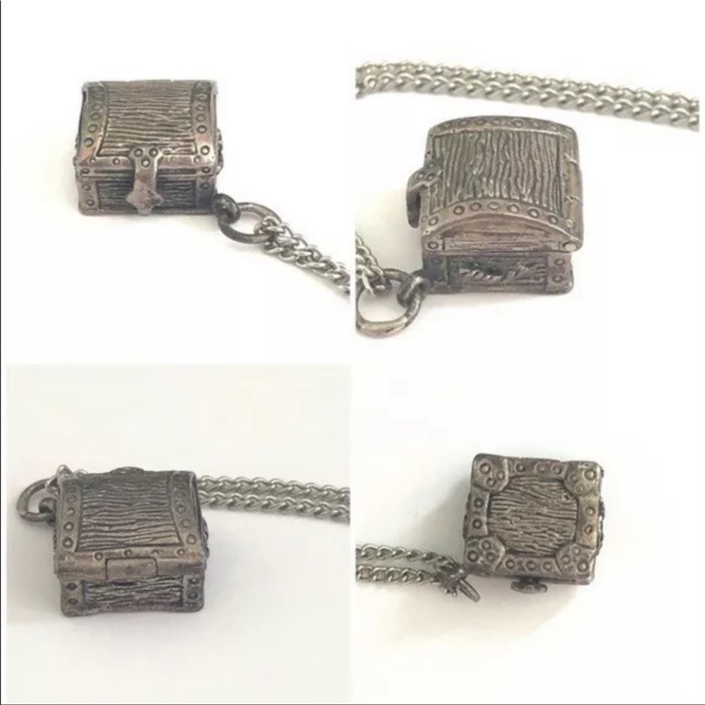 Stamped 925 Silver Treasure Chest Necklace Gem